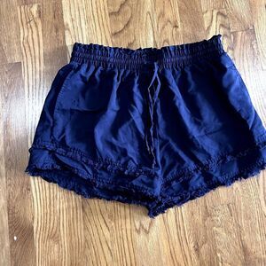 NWT Day + Moon Navy Distressed Shorts M‎